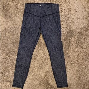 NWOT All In Motion Women’s Snakeskin Leggings
